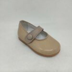 Mercedita Charol Camel Botón