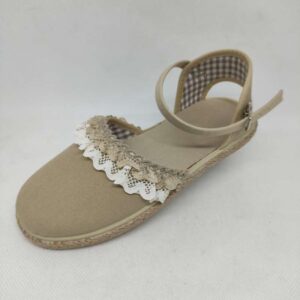 Mercedita Lona puntilla camel