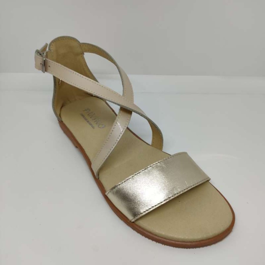 Sandalia Charol Beige Dorada Hebilla