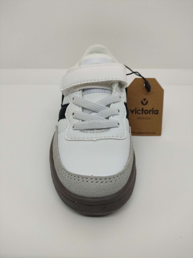 Zapatilla Deportiva Piel Blanca Velcro Cordón Victoria