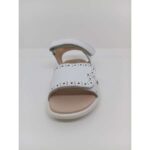 Sandalia Piel Blanca Perforada Onda Doble Velcro. Zapy.