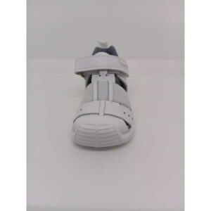 Sandalia Piel Blanca Puntera y Talón Reforzada Velcro. Titanitos