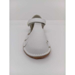 Sandalia Piel Blanca Aberturas Velcro. Piruflex