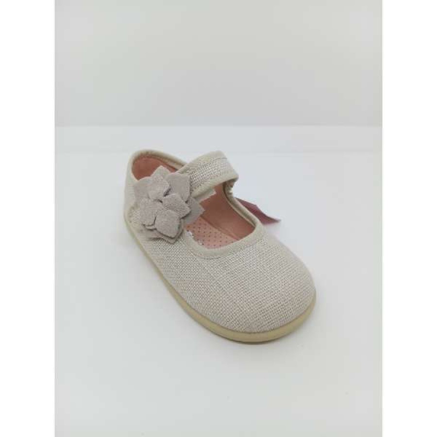 Mercedita Lino Beige Flor Velcro - Imagen 5
