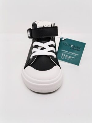Bota Deportiva Piel Negra Velcro. Conguitos.