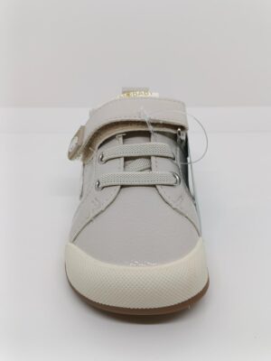 Zapato Napa Charol Beige Corazones Respetuoso Velcro. Conguitos.
