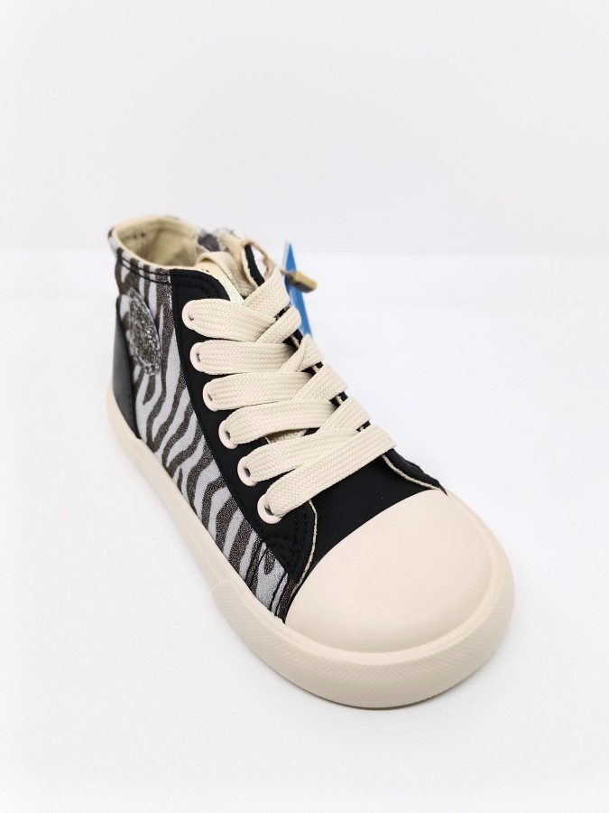 Bota Respetuosa Piel negra y Cebra Cremallera y cordón. Mustang. - Imagen 5